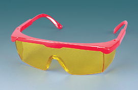 全面守護作業(yè)安全 勞保眼鏡與防護用品的專業(yè)供應(yīng)