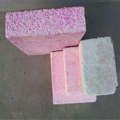 硅質(zhì)保溫板報(bào)價(jià)解析 B1與B2等級區(qū)別及泡沫箱應(yīng)用