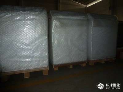 艾瑪AH-100A螺桿機 75KW直聯動力，賦能泡沫箱高效生產